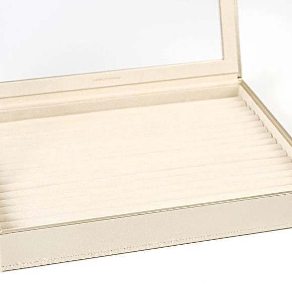 WOLF Medium Ring Box with Window and LusterLoc - Picture 2 of 6